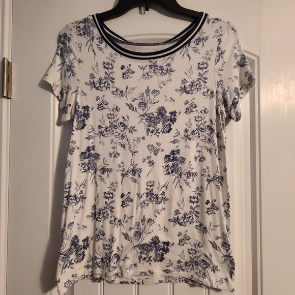 AE Soft and Sexy Floral Ringer Tee - Picture 1 of 3